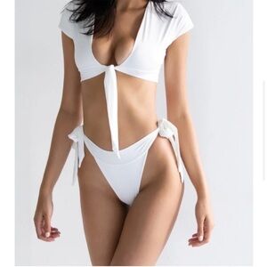 NWOT 437 Swimwear set